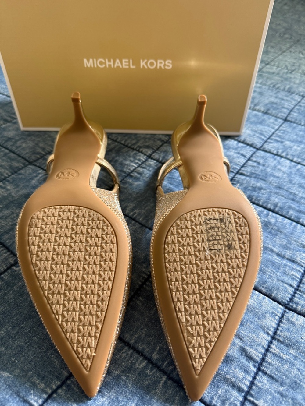 New! DoreenFlex Kitten sling Hot  Fix Stones Gold size 7 - Picture 3 of 5